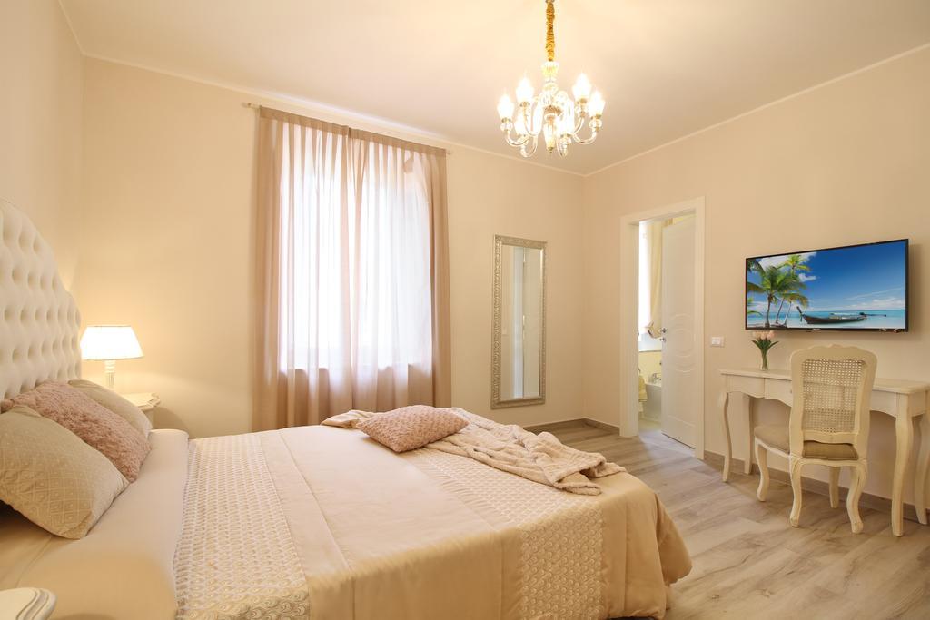 Lucca In Chic - No Ztl - Free Parking - Old City At 10Min By Walk Exterior photo
